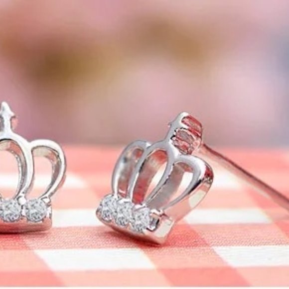 14k Gold Pretty Diamond Crown Earrings Sterling Silver - Picture 3 of 8